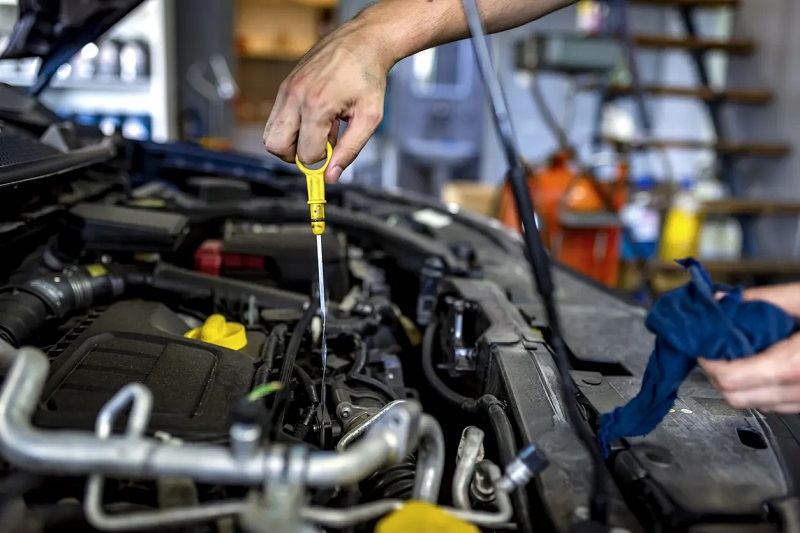 Beyond the Basics: What to Expect from a Comprehensive Car Lug Bolt Service